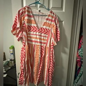 Beautiful dress with an Aztec pattern!